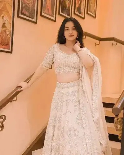 Escort Service In Charni Road