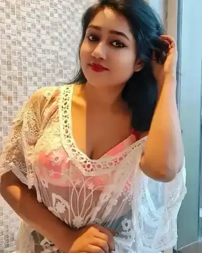 Escort Charni Road